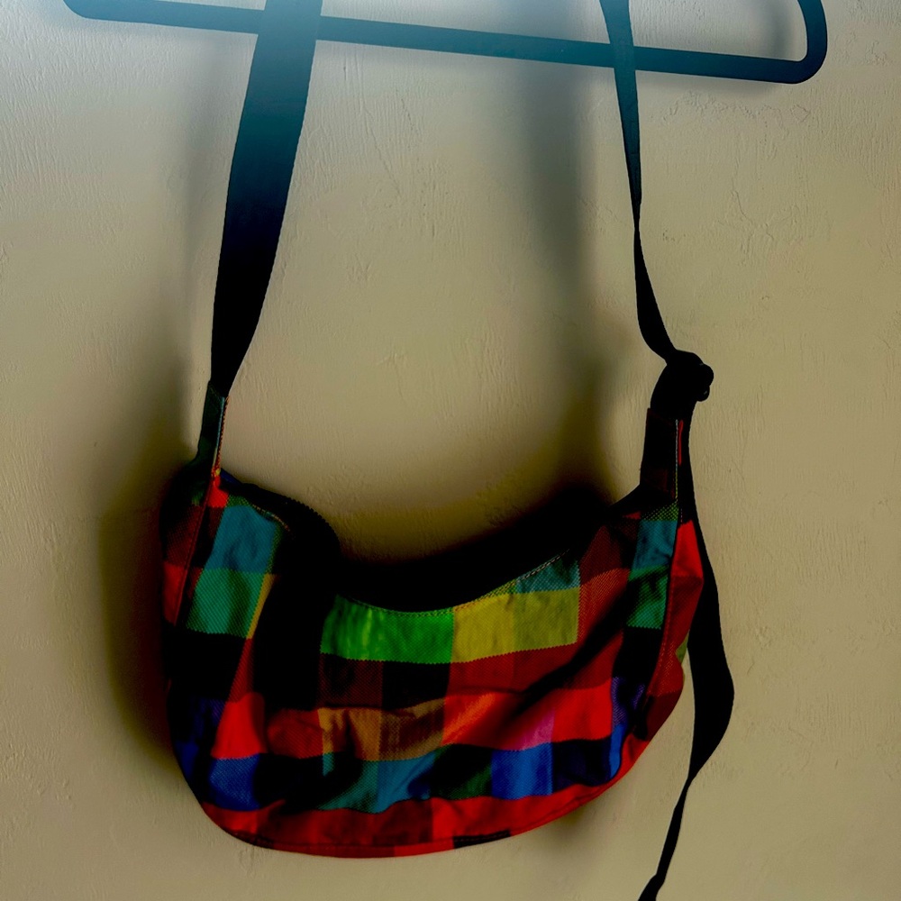 BAGGU Medium Nylon Crescent Bag Multicolor - Picture 3 of 4